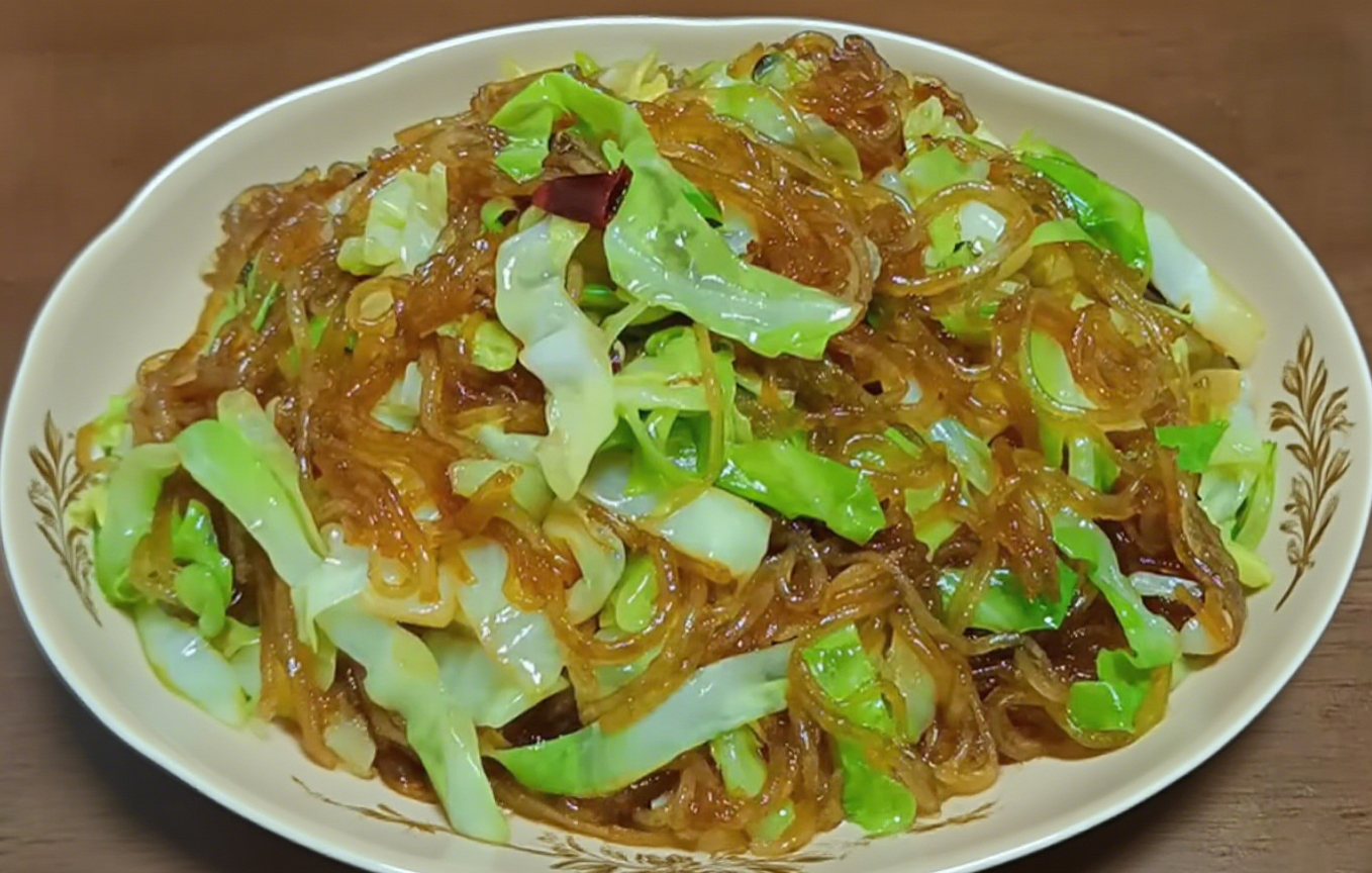 蔬菜炒红薯粉